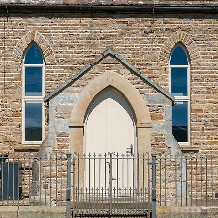 The Old Chapel 펜션 레이번
